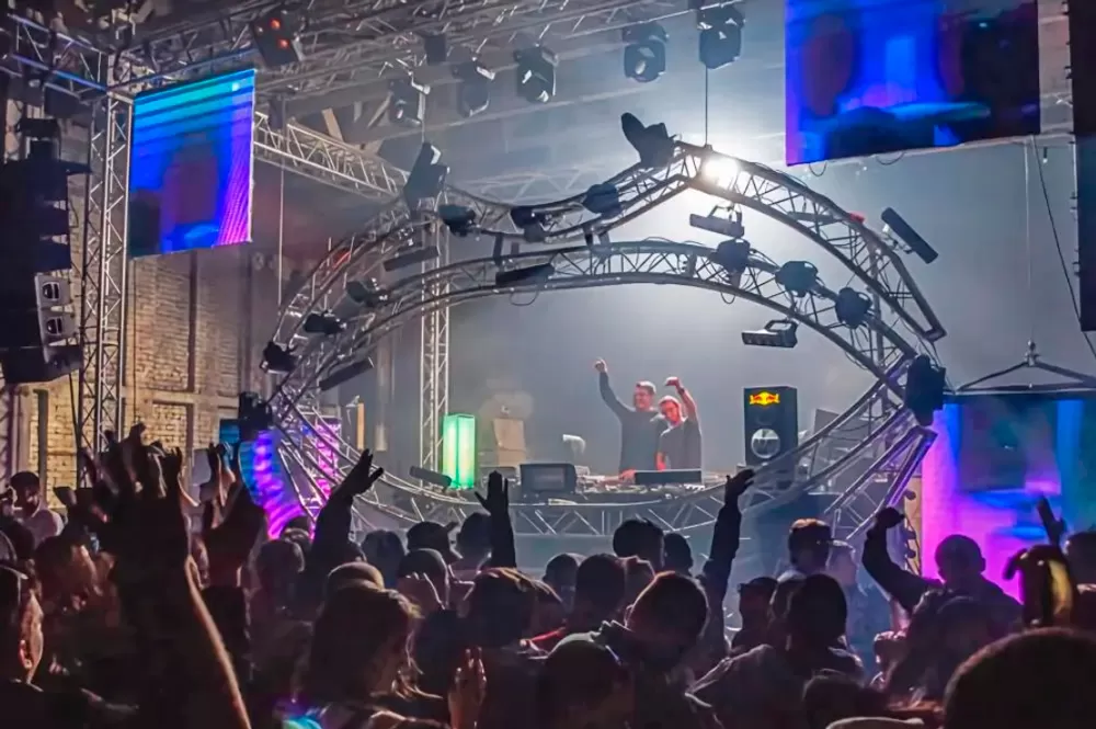 Bar Music Performance Bar Music Performance