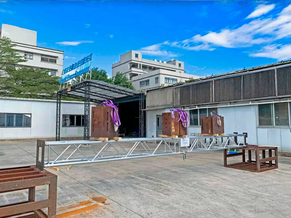 Congratulations on Passing the HT44 Bearing Test for Intellectual Truss! Congratulations on Passing the HT44 Bearing Test for Intellectual Truss!