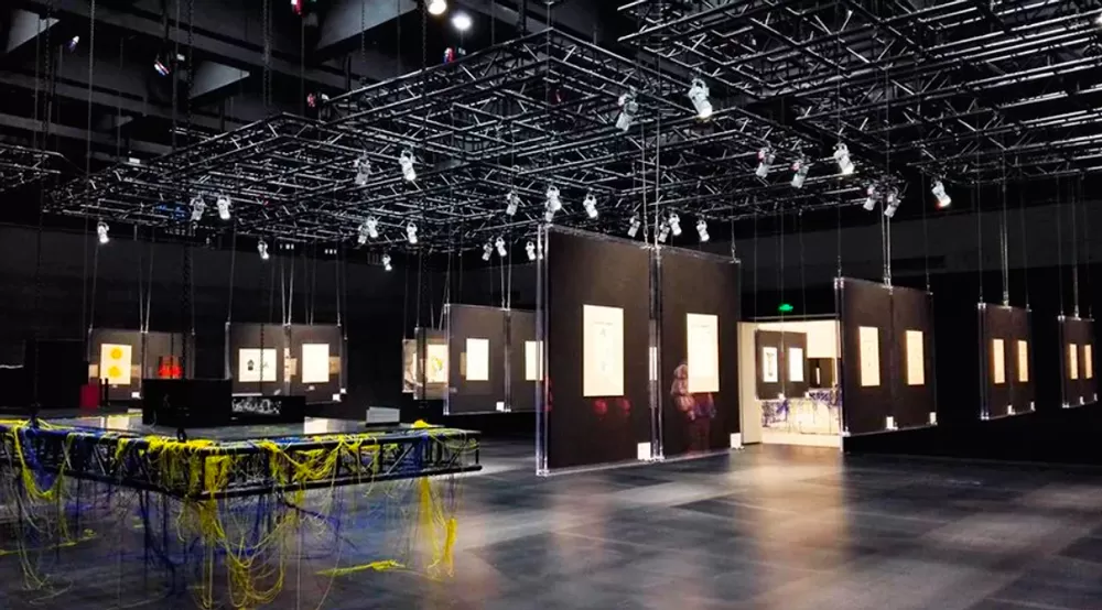 F34 Series Case Show F34 Series Case Show