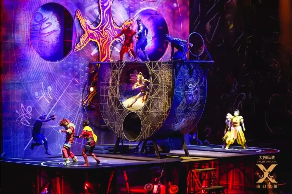 HT44 Series Case Show HT44 Series Case Show