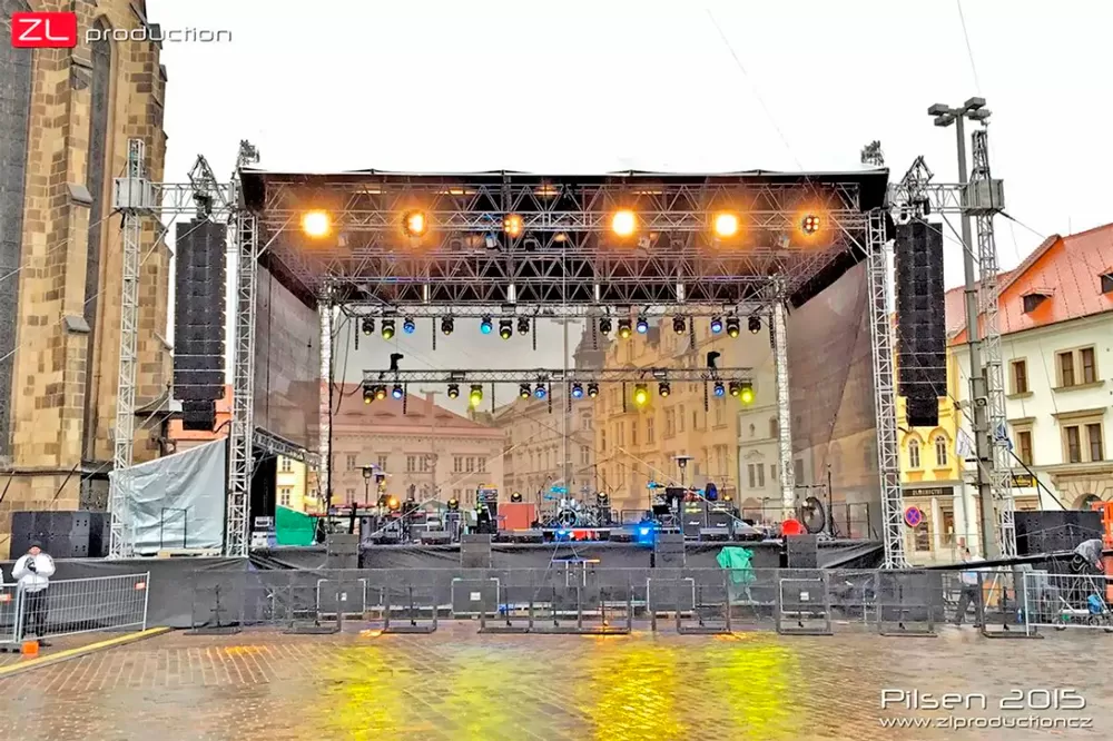 Spigot Truss TT104 Series Spigot Truss TT104 Series