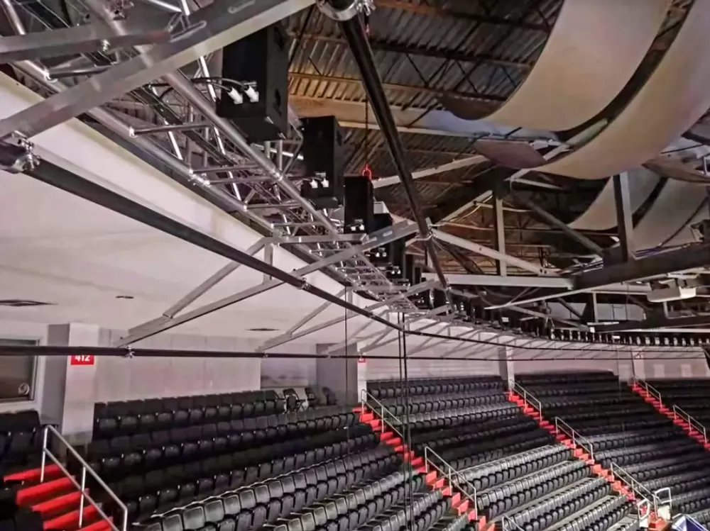 The Trusses Built the Great Arena The Trusses Built the Great Arena