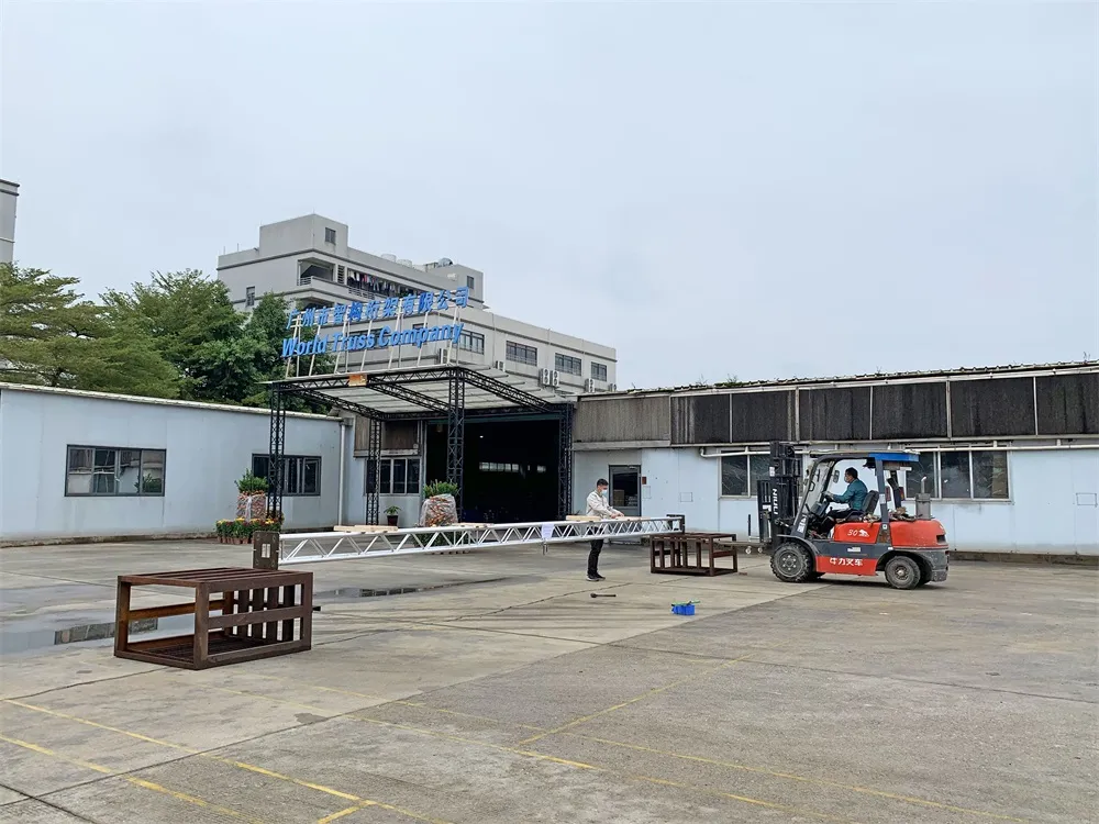 WTC Has Passed the Bearing Test of Manipulator Welding Truss WTC Has Passed the Bearing Test of Manipulator Welding Truss